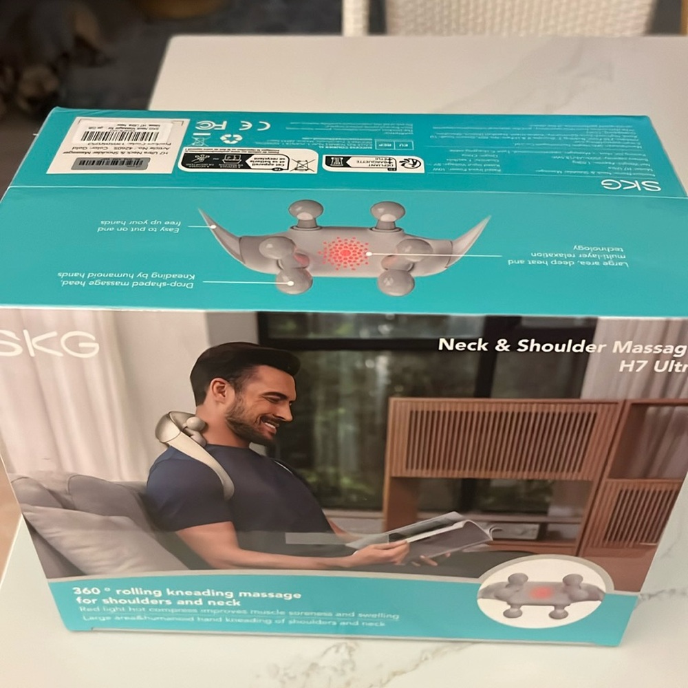 SKG Neck and Shoulder Massager | Never opened
